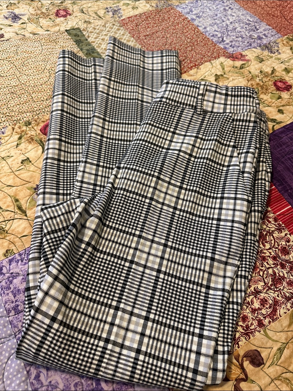 Black & White Plaid Skinny Pants - Classic Tailored Fit
